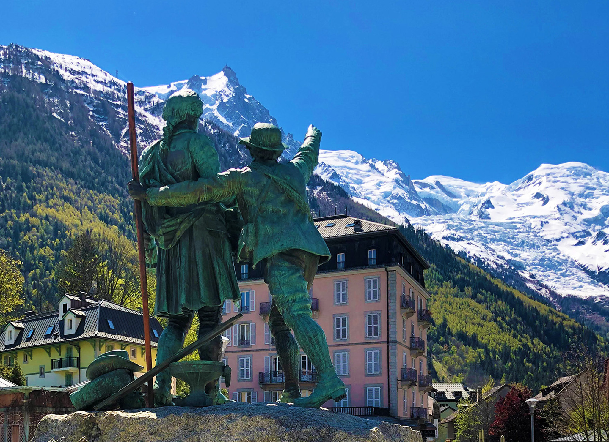 kt_2020_100_keytours_excursions_swisstours_chamonix_mont-blanc_village3_2048_10