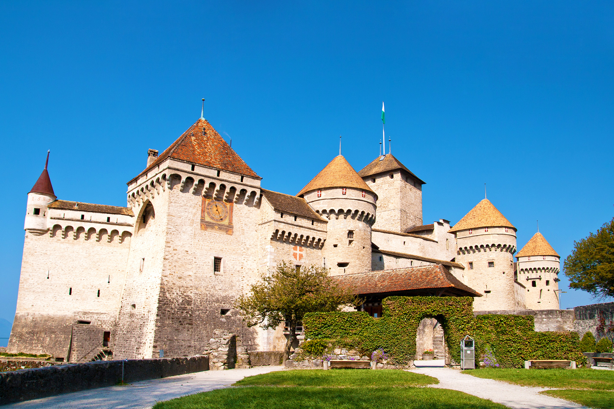 kt_2020_300_Keytours_excursions_Swisstours_chateau chillon23_2048_10