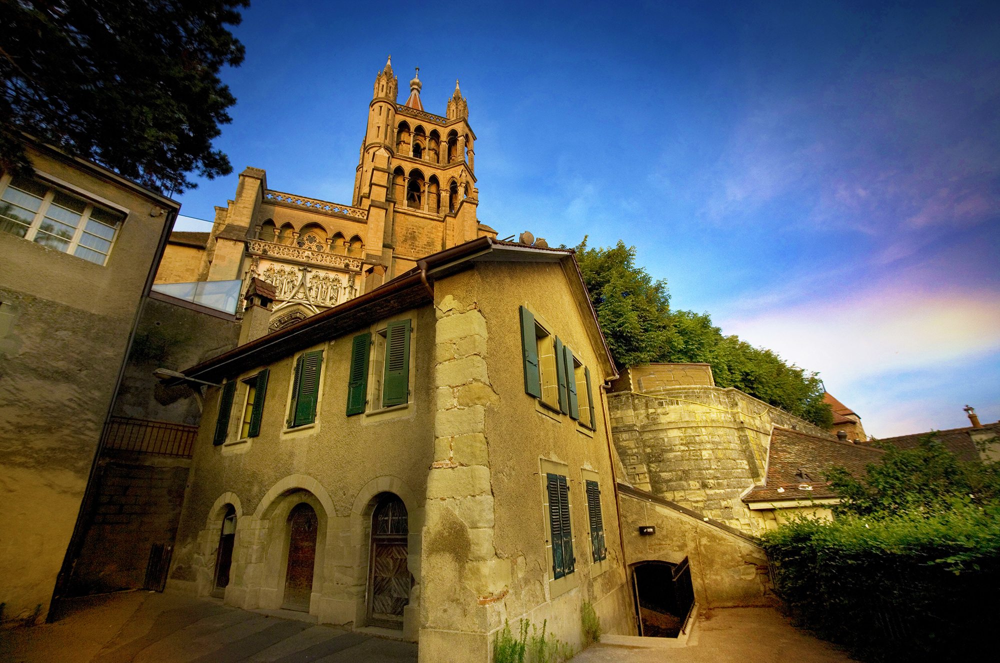 kt_2020_300_Keytours_excursions_Swisstours_lausanne_city1_2000_10