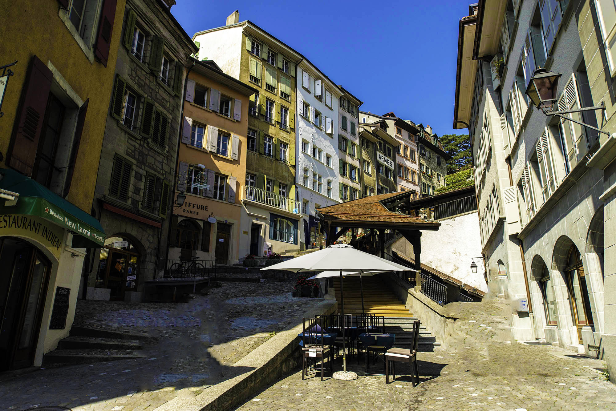 kt_2020_300_Keytours_excursions_Swisstours_lausanne_city2_2000_10