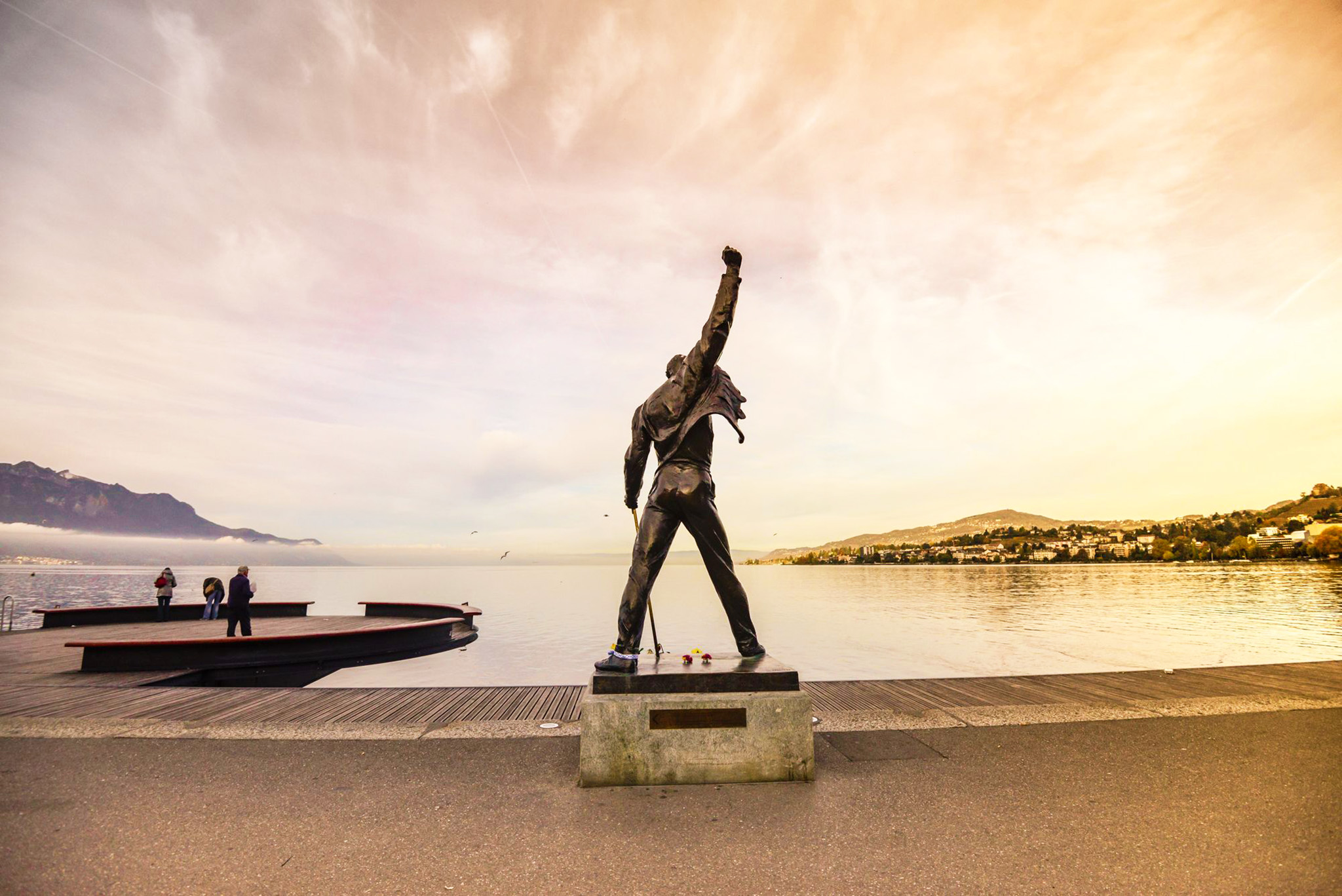 kt_2020_300_Keytours_excursions_Swisstours_montreux_queen studio1_2048_10
