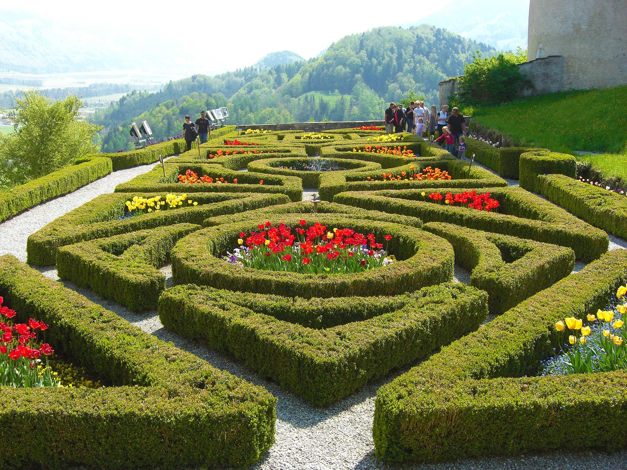 kt_2020_350_Keytours_excursions_Swisstours_gruyères_village7_2048_10