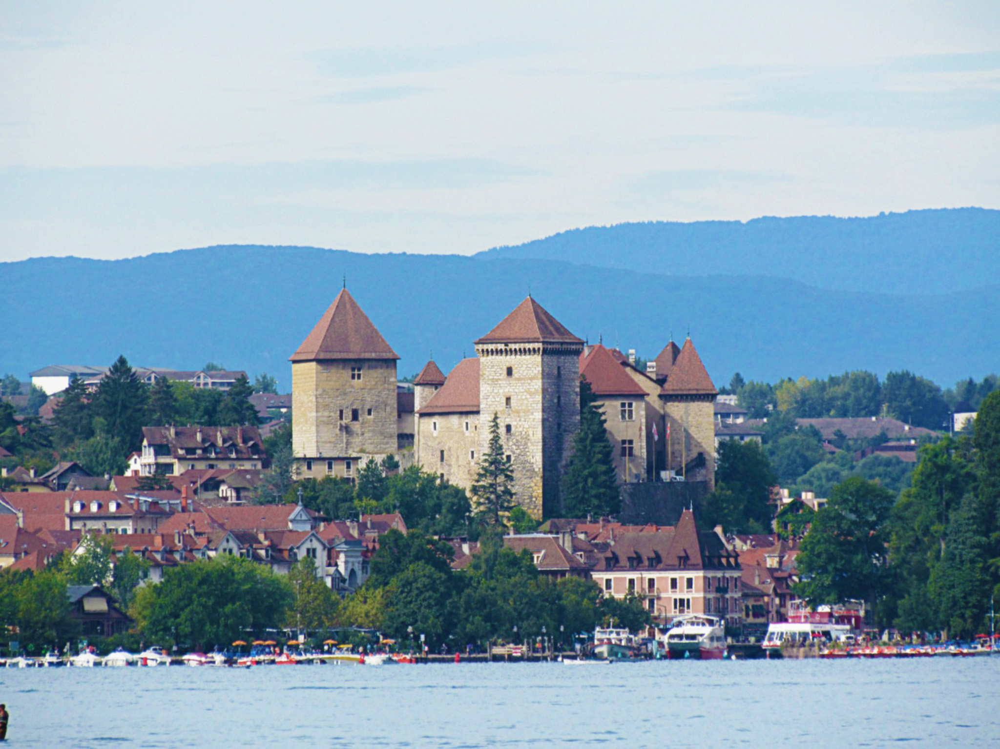 kt_2020_370_Keytours_excursions_Swisstours_annecy_château1_2048_10