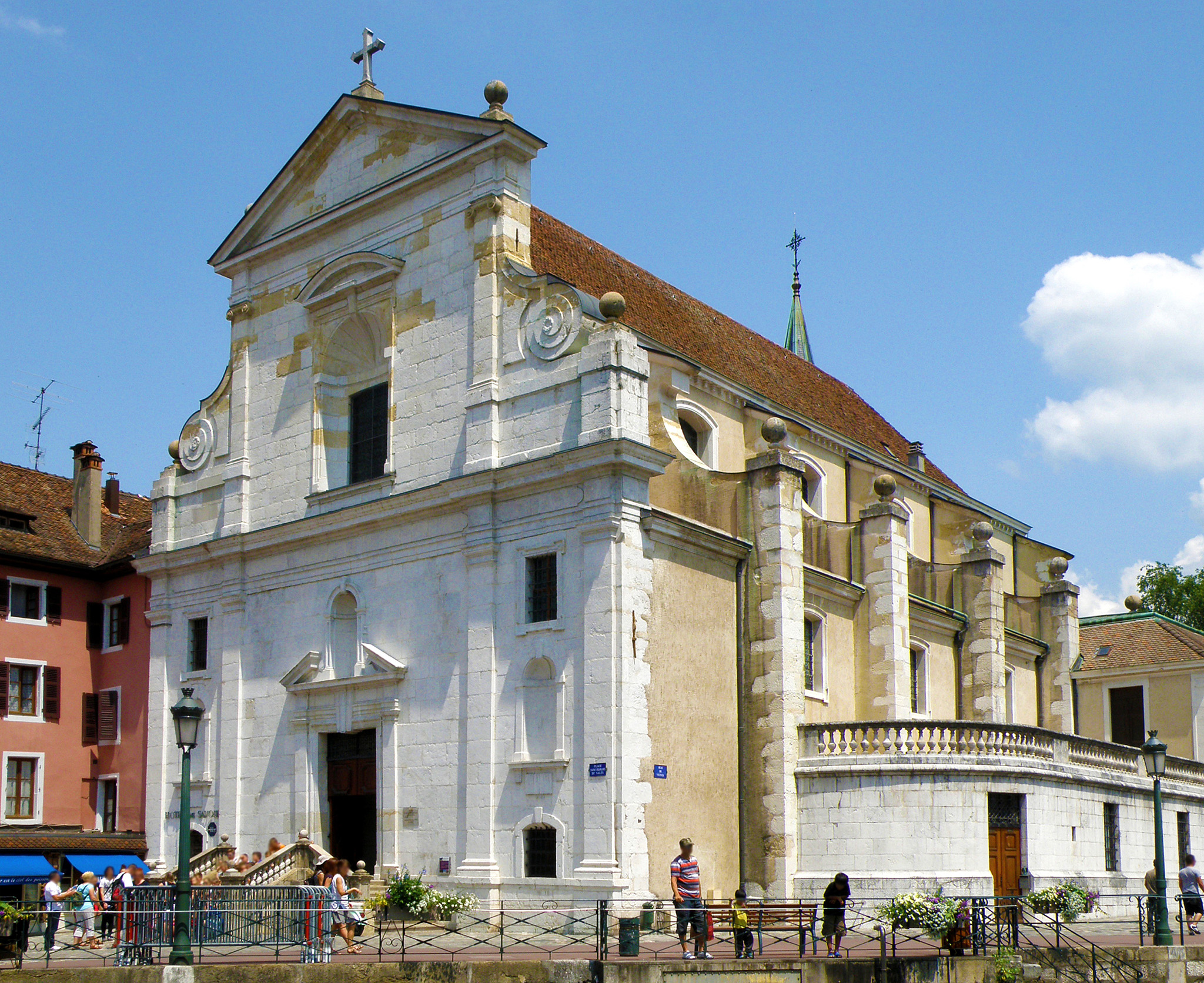 kt_2020_370_Keytours_excursions_Swisstours_annecy_eglise_saint-françois_de_sales2_2048_10