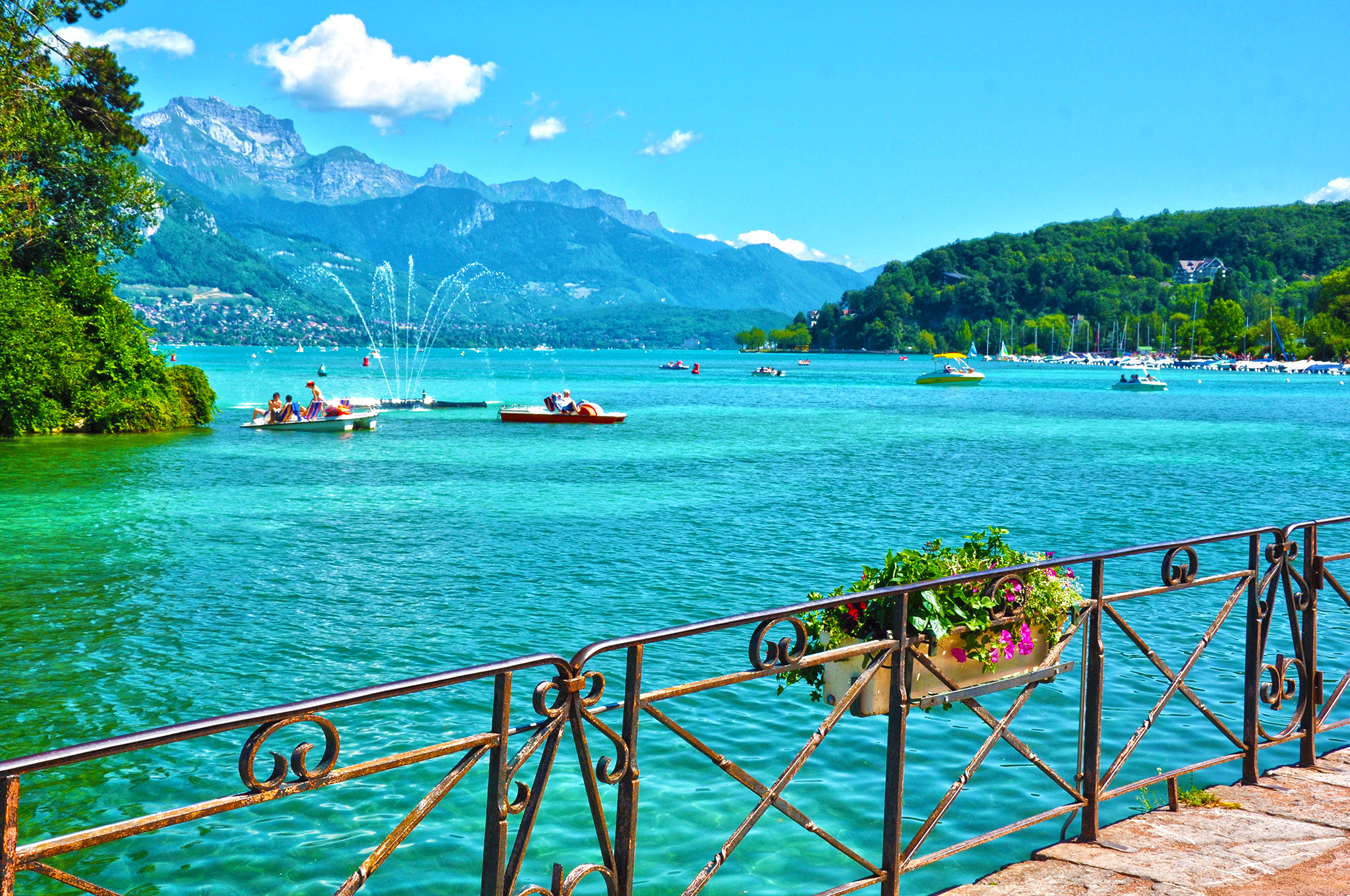 kt_2020_370_Keytours_excursions_Swisstours_annecy_lac5_2048_10