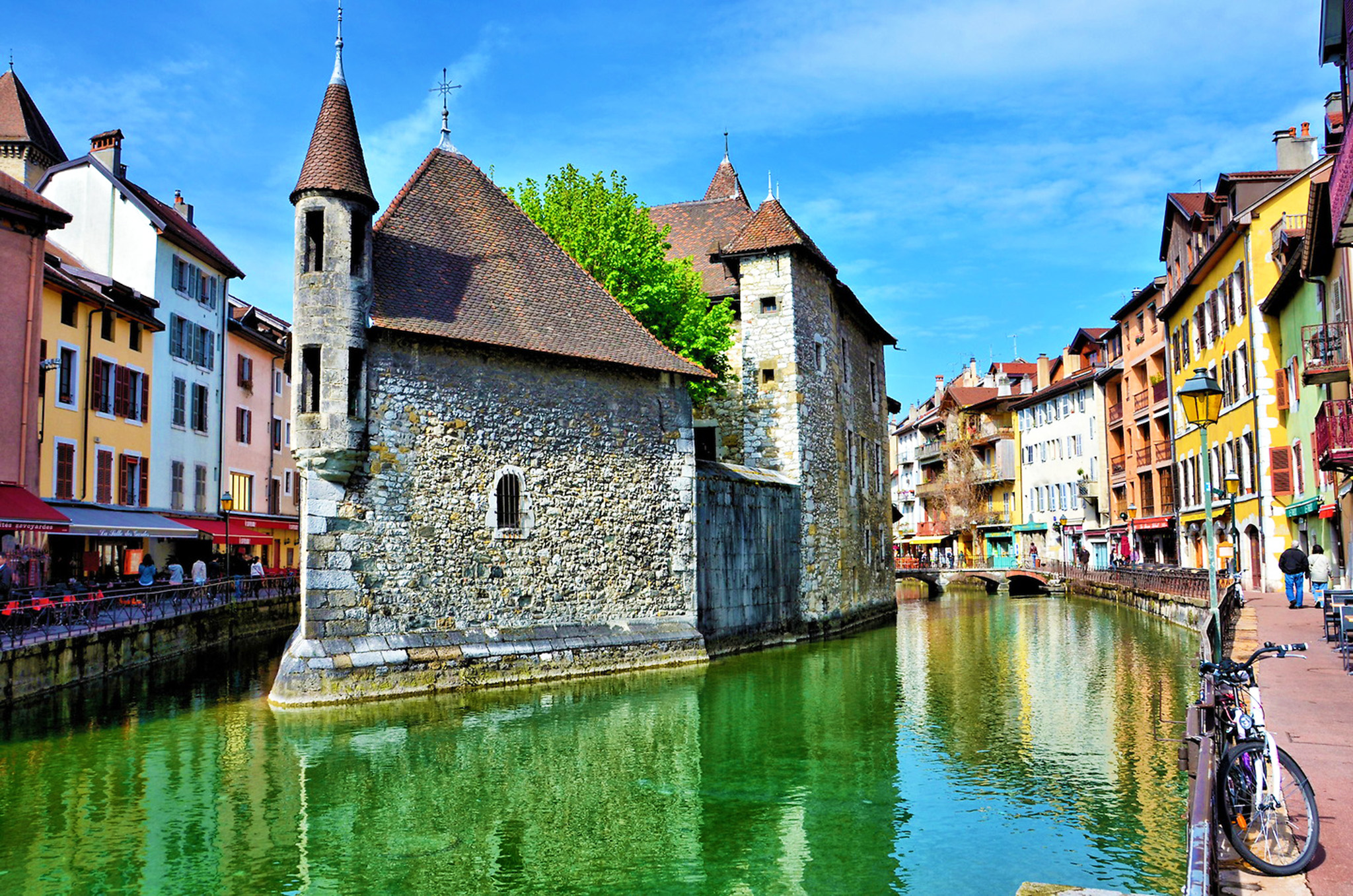 kt_2020_370_Keytours_excursions_Swisstours_annecy_palais_de_lile3_2048_10