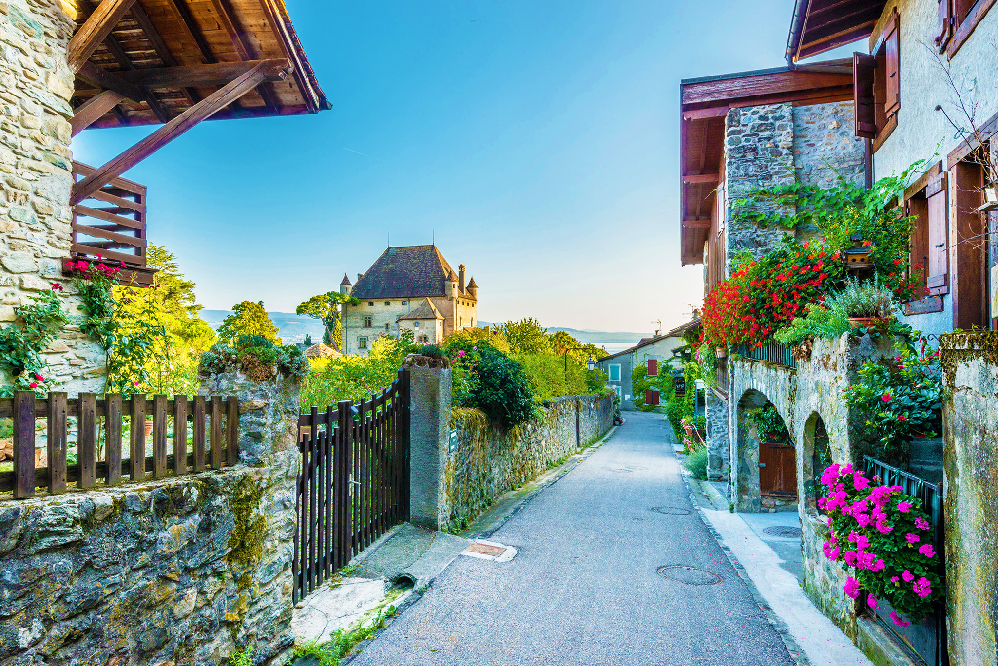 kt_2020_380_Keytours_excursions_Swisstours_yvoire2_2048_10