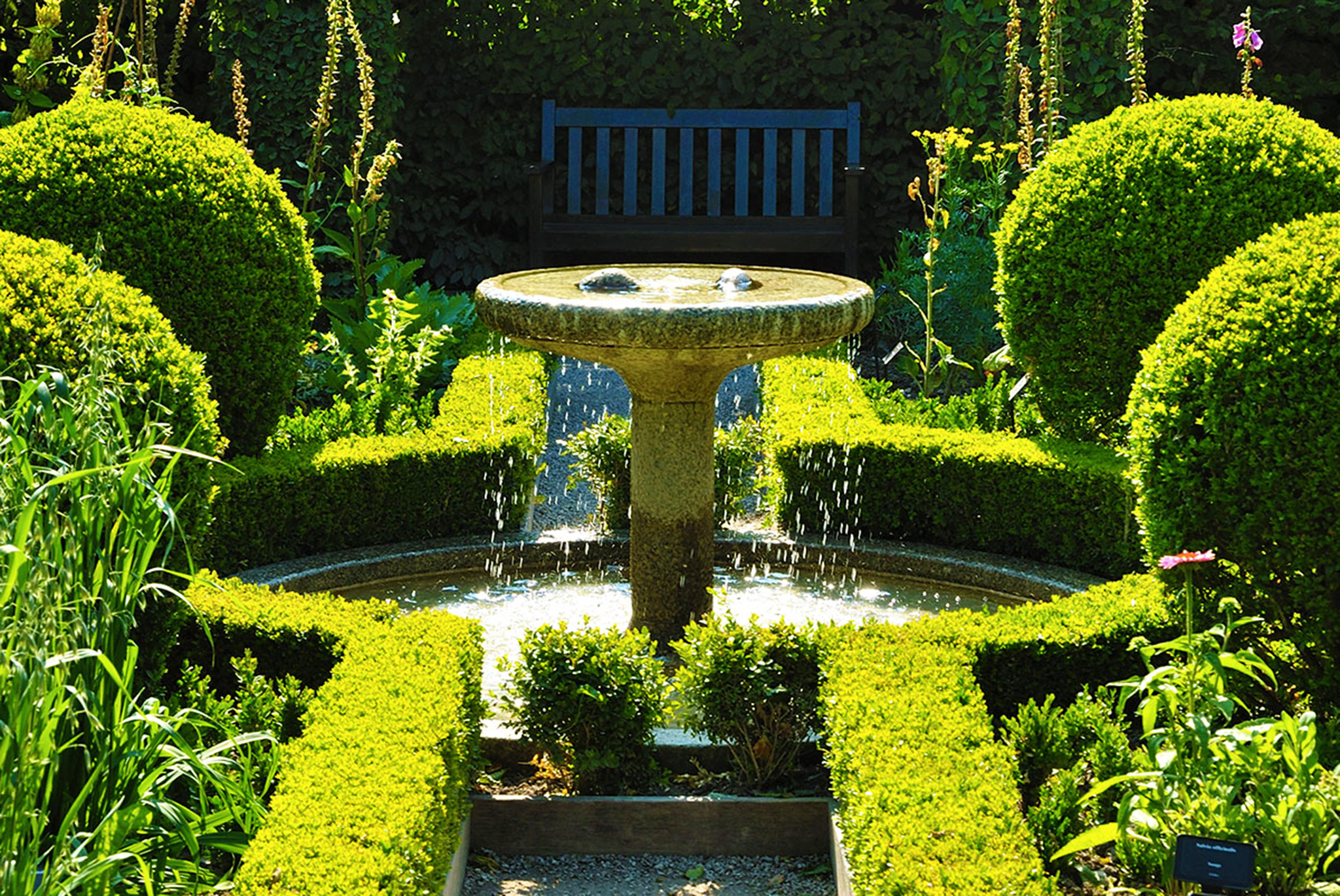 kt_2020_380_Keytours_excursions_Swisstours_yvoire_jardin_des_cinq_sens5_2048_10