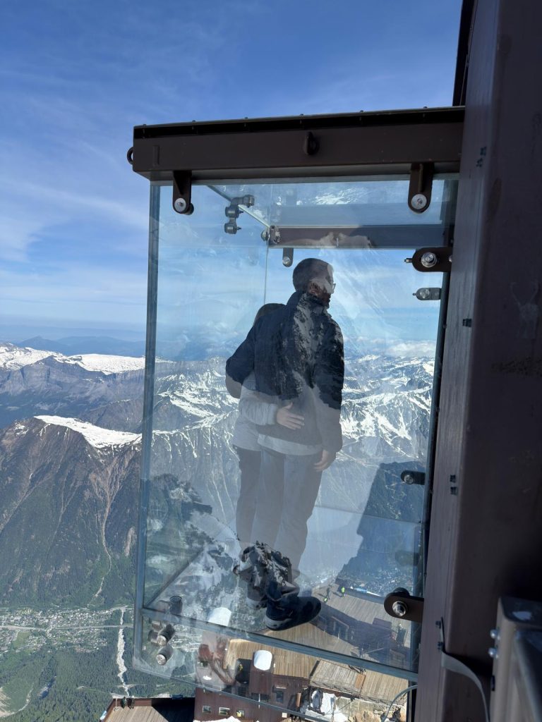 Mont-Blanc step into the void