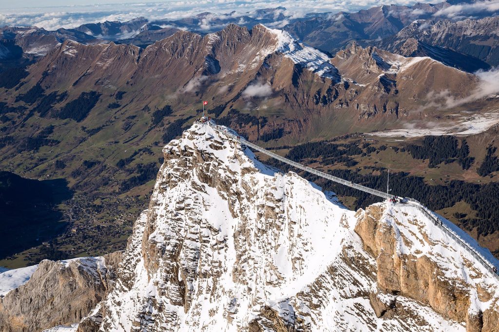 Glacier 3000 tour- Peak Walk Suspension Bridge